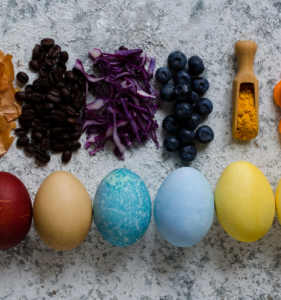 Як пофарбувати яйця на Великдень “без хімії”?