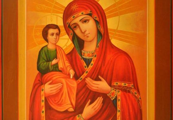Три найсильніші молитви до іконі Божої Матері «Троєручиця»: про що молитися і коли почує Богоматір?